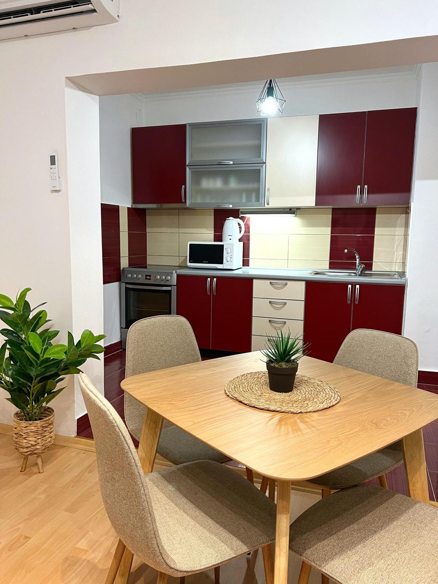 Charming 2 Bedroom Apartment Skopje Ngoại thất bức ảnh